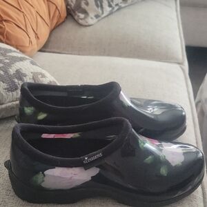 Sloggers Black Floral Garden Clogs